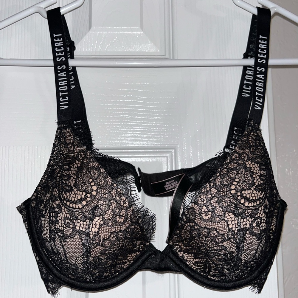 Victoria Secret Bra size 32C